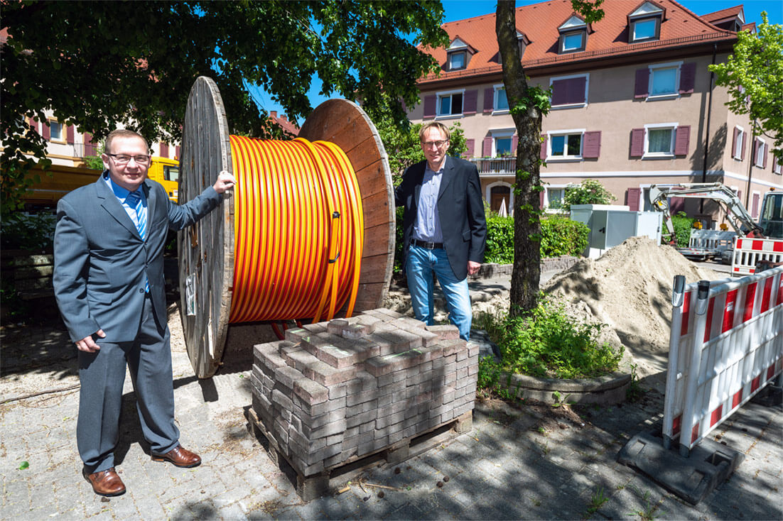 Cable 4 News: Baubürgermeister Martin Haag und Sasa Vujinovic in Freiburg