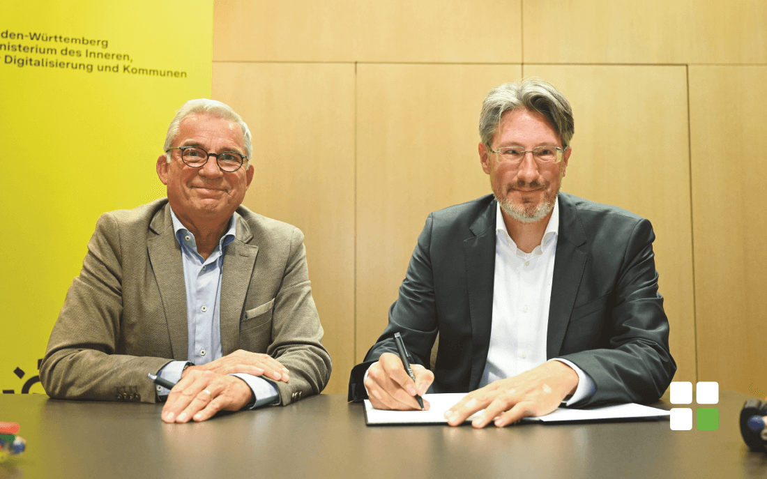 Vertrag für Fortschritt – Unterzeichnung durch Strobl und Neuberger Minister Thomas Strobl und Robert Alexander Neuberger, Geschäftsführer von Cable 4, bei der Unterzeichnung des Glasfaserpakts